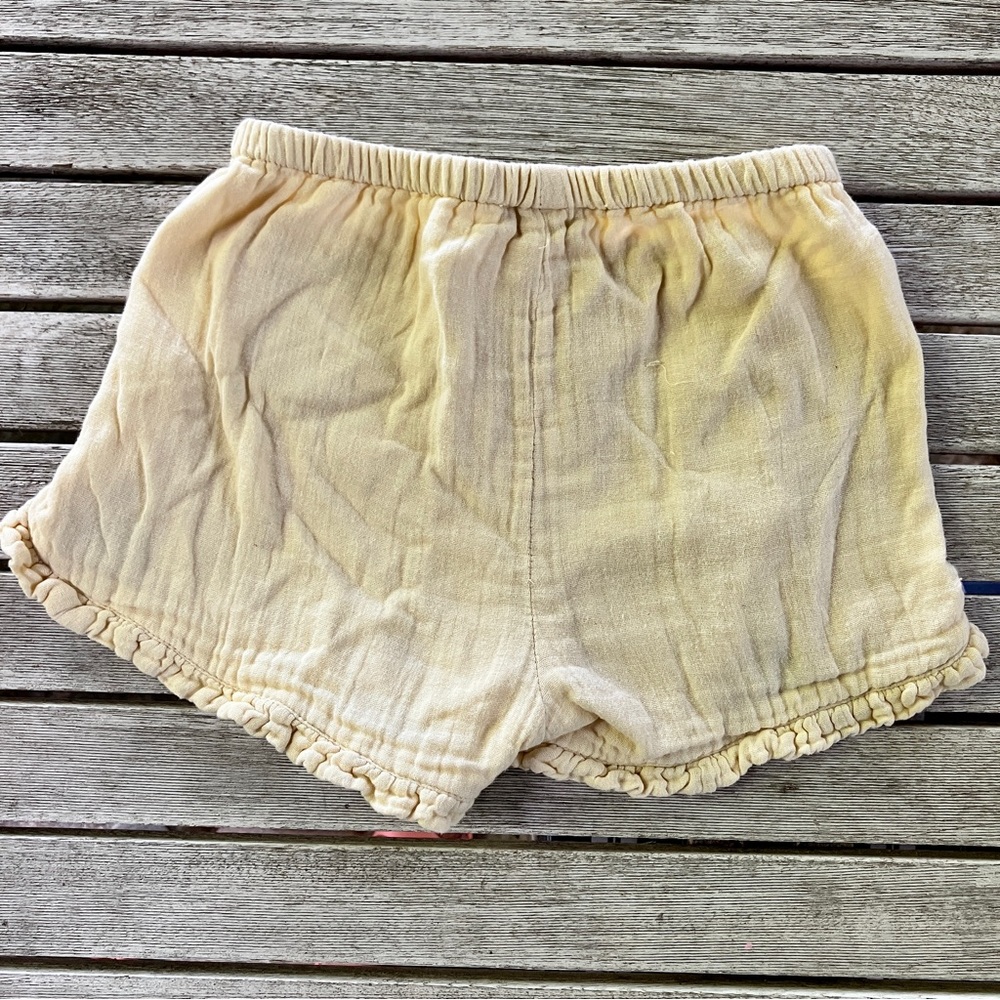 VGUC Cyrillus Lightweight Ruffle Shorts - Size 2T - Picture 5 of 5